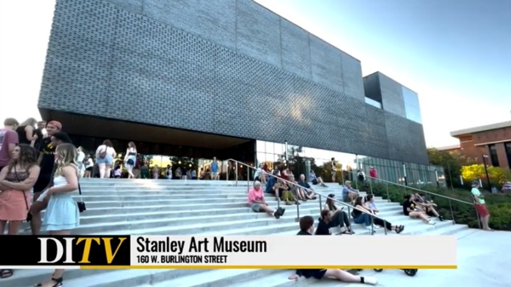 The crowded steps of the Stanley Museum of Art on opening weekend. 